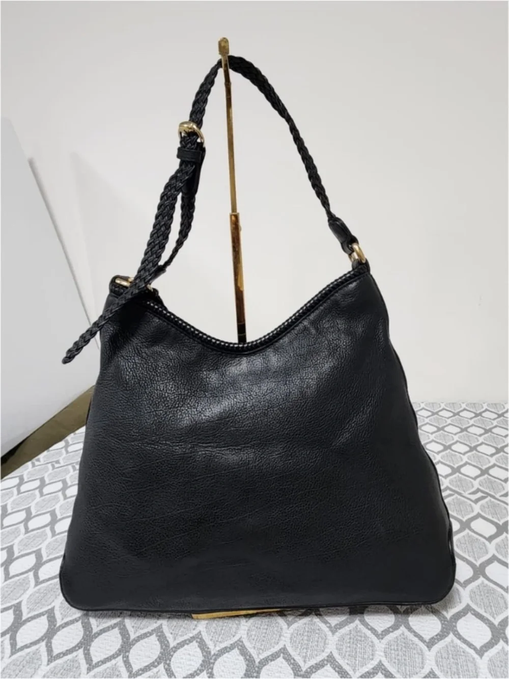 Authentic GUCCI Pebbled Calfskin Medium Marrakech Hobo Bag Black